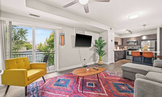 Fairpark Apartment | Bright 2BR SLC Apt Hot Tub Parking