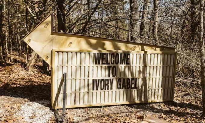 Highlandville Cabin | Ivory Gabel Cabin