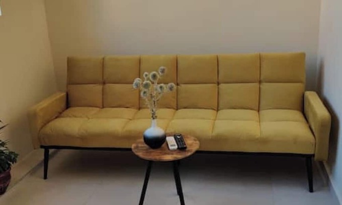 Qender Hotel | Charming Duplex for 6 in the Heart of Saranda – Steps from the Beach