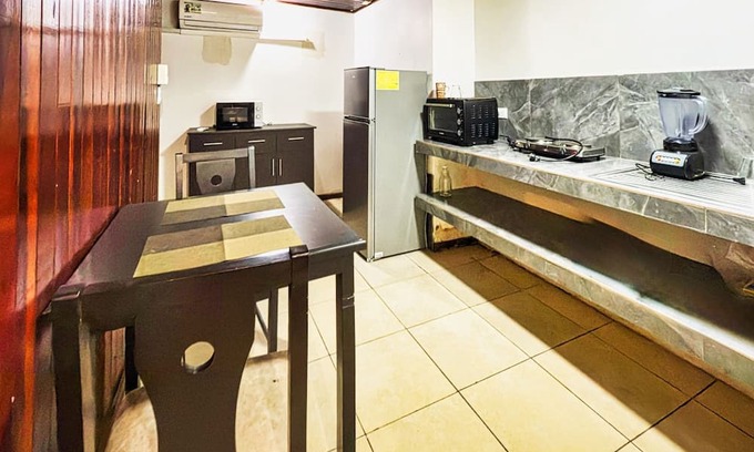 Santa Barbara Apartment | Hostel Pura Vida apt Araña
