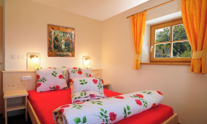Velturno Apartment | Cozy first floor apartment with garden, direct access to the playground
