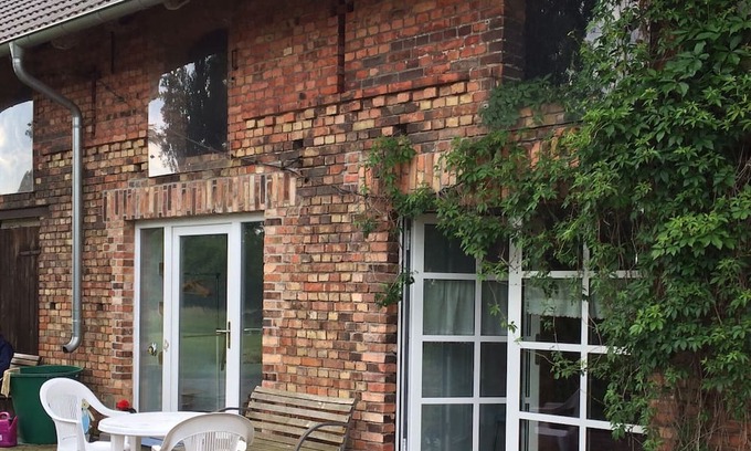 Friedland Apartment | Apartment 'Henning with 2 Rooms' with Shared Terrace, Shared Garden and Wi-Fi
