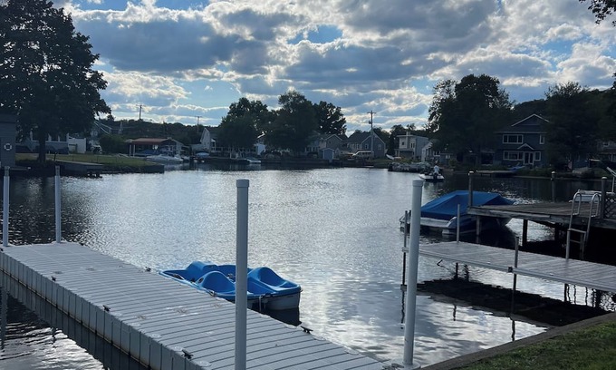 Lake Hopatcong House | Updated Waterfront. Pet friendly. Private cove. Close to restaurants and parks.