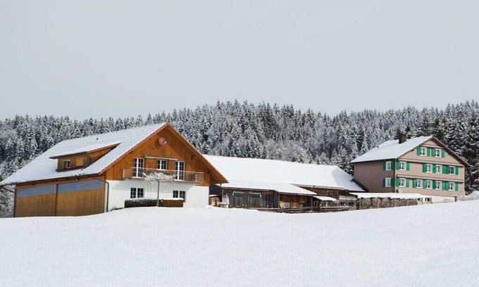 Gross House | Holiday farm by the lake