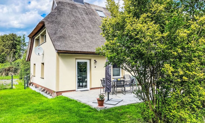 Roevershagen House | Vacation home Emilie by Interhome