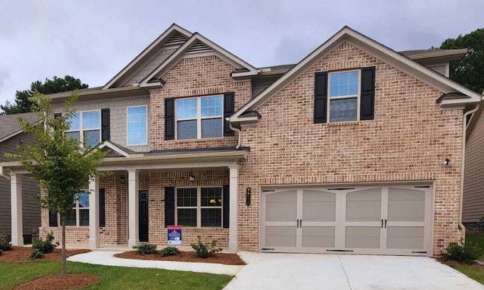 Loganville House | Charming 4BR Retreat, Sleeps 8, Near Shopping & Dining, In Quiet Neighborhood!