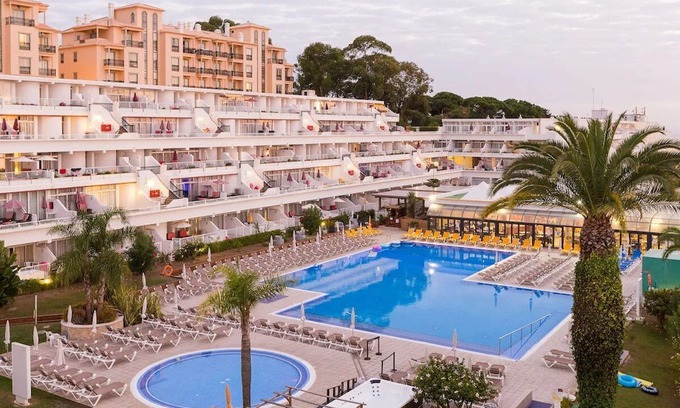 Areias de Sao Joao Hotel | 1BR Beachside Retreat: Kitchenette & Pool! Enjoy Beachlife Moments | 4 Units