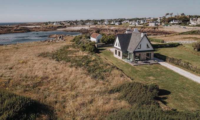 Lanildut House | Exceptional villa with sea view - Brittany