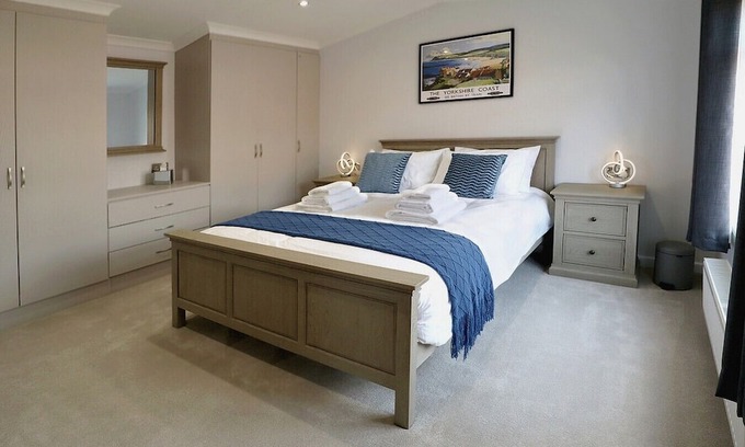 Fangfoss Cabin | Earl Grey Lodge: A Luxury Escape near York, with modern amenities.