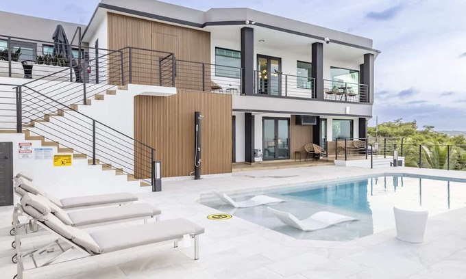 Yeguada Villa | Blue Malibu Luxury Villa in Camuy