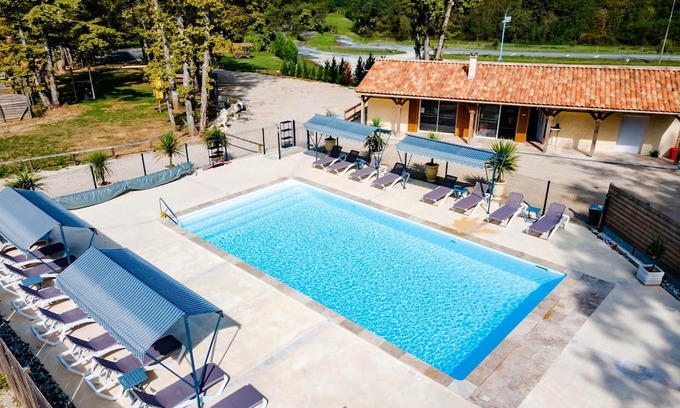 Thenon House | Authentic Stay in Dordogne – Comfortable Gîte with Heated Pool