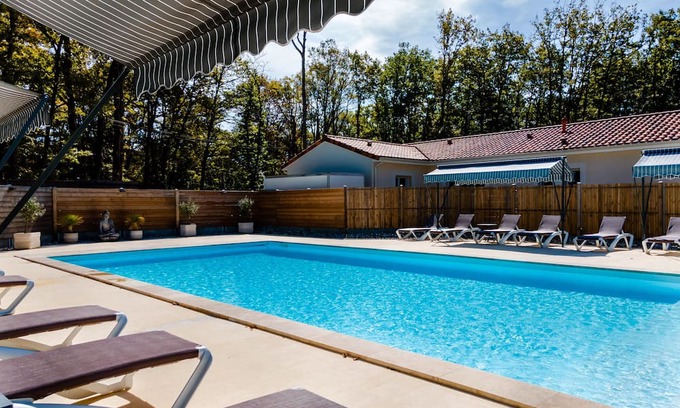 Thenon House | Authentic Stay in Dordogne – Comfortable Gîte with Heated Pool