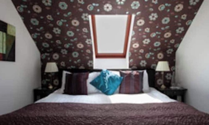 Dingwall House | Abalone Accommodation -Large home for group/family holidays