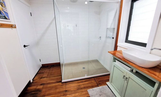 Pebbly Beach Cabin | Alexander's Cottage - located at Pebbly Beach in Murramarang NP