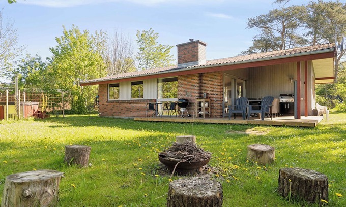 Udbyhøj House | Charming brick house with sauna and fjord view
