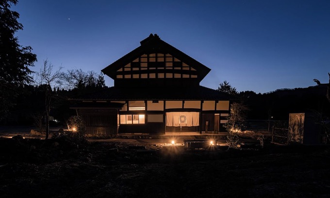 Ikeda House | Spend a relaxing time with your loved one in a 120-year-old farmhouse. Enjoy the lovely satoyama time watching the ears of rice swaying in the wind, listening to birds singing, and looking up at the starry sky!