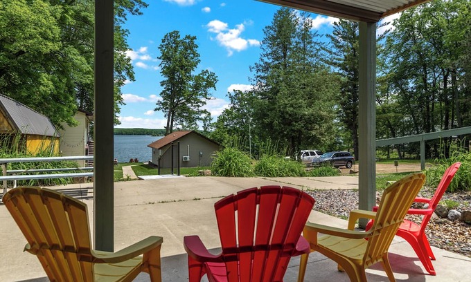 Sarona Condo | Grumpys Hideaway Condo