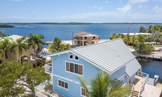 Key Largo House | Large Ocean Front, Loft House with 3 beds, 2 baths in Key Largo with Boat Dock