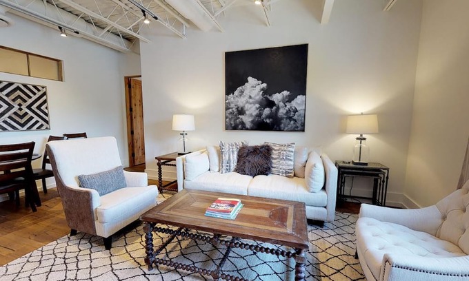 Downtown Santa Fe Condo | The Lincoln 201, 2 Bed / 2, Bath Luxury Loft Style Condo