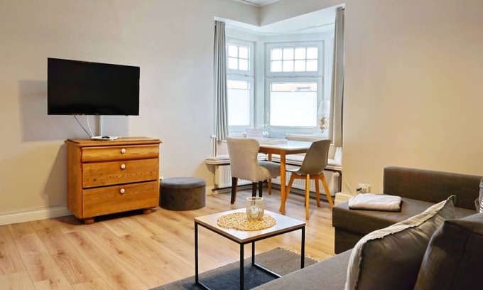 Westerland Apartment | Villa Gudrun - Bounty 2 - Definitely not a mutiny, but an exciting one