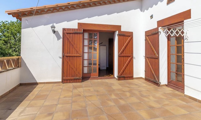Can Carbonell House | Ca la Goyi: swimming pool, games room, petanque, table soccer, ping-pong. All in one.
