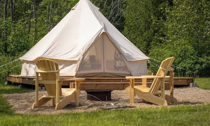 Miller Lake House | "Mariner" Tent near Tobermory