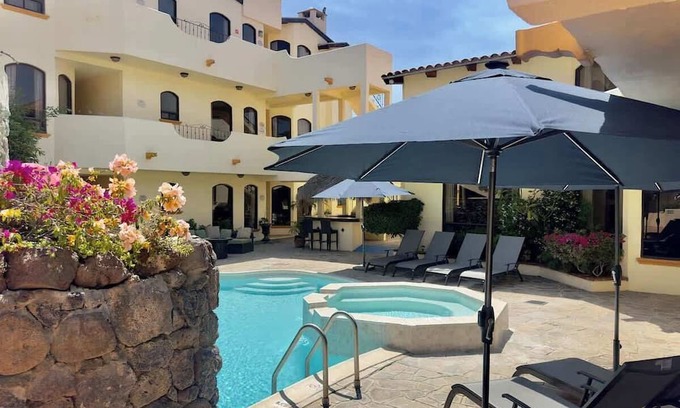 Playas de Rosarito Apartment | Puerto Nuevo Surf Casita las Palmas 1 BR with pool
