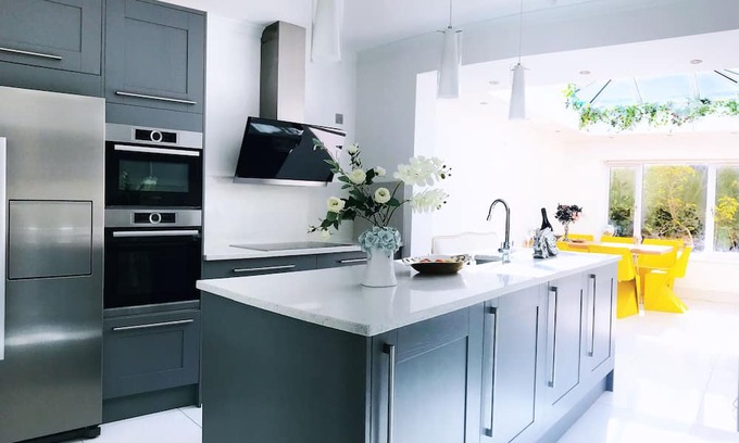 Whitton House | A room in a beautiful house 0.8M from Twickenham stadium easy transportation