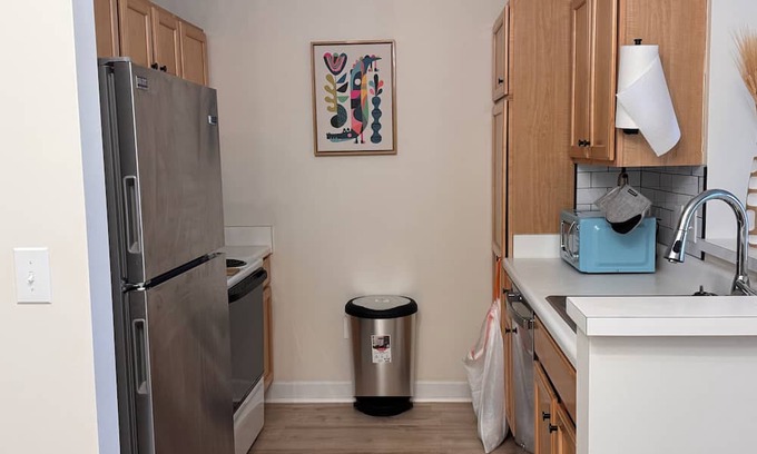 North Raleigh Condo | The Colorstory Condo