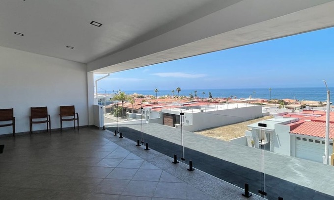 Primo Tapia House | Spacious Ocean Front 6 Bedroom House In Pristine Mision Viejo, AC,WIFI, Pool