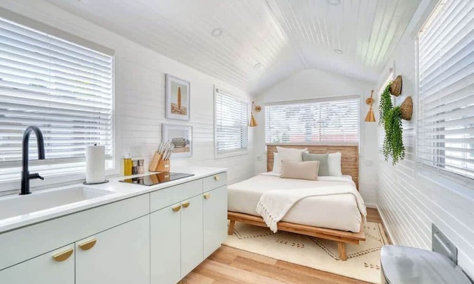 Overlook Apartment | Teal & Terrazzo: Bright Portland Tiny Home