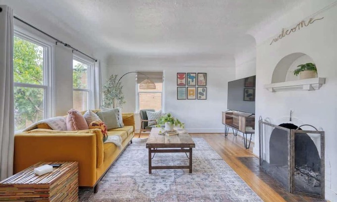 Alberta Arts District House | Stylish 1BR in PDX~ Walk to Local Shops & Coffee