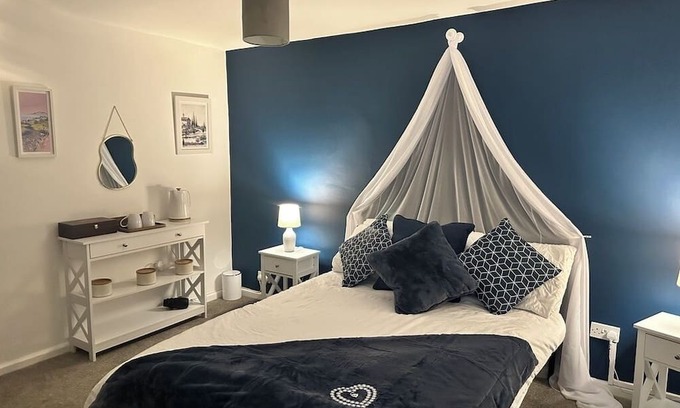 Wilbarston Bed & Breakfast | Luxury Bed & Breakfast Room sleeps 2