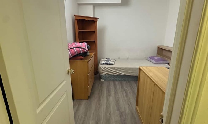 Durham Region Bed & Breakfast | Private Room Near Ontario Tech