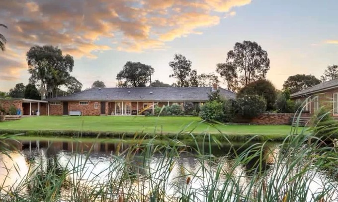 Nulkaba House | Wine Country Homestead - Spacious Retreat