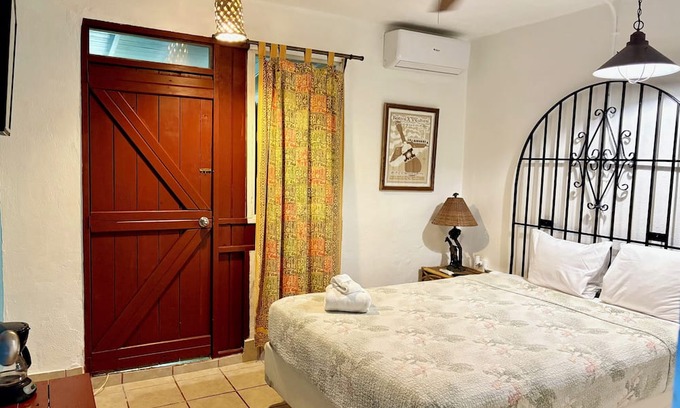 Esperanza Resort | Bananas Vieques Guesthouse Room 5/Vibrant Area/Private/Steps from Caribbean