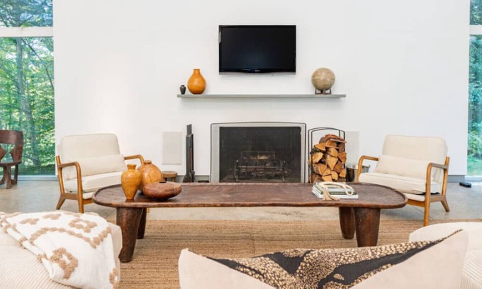 Roscoe House | NEW: Stunning Home w/Private Waterfall in Roscoe