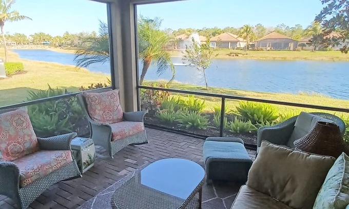 Bonita Springs Villa | Charming 2-BR plus villa with WiFi, fitness, pool & pickleball in Bonita Springs