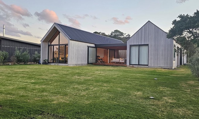 Whangapoua House | Awa Coastal Home - Architecturally designed I Whangapoua I New Chums Beach