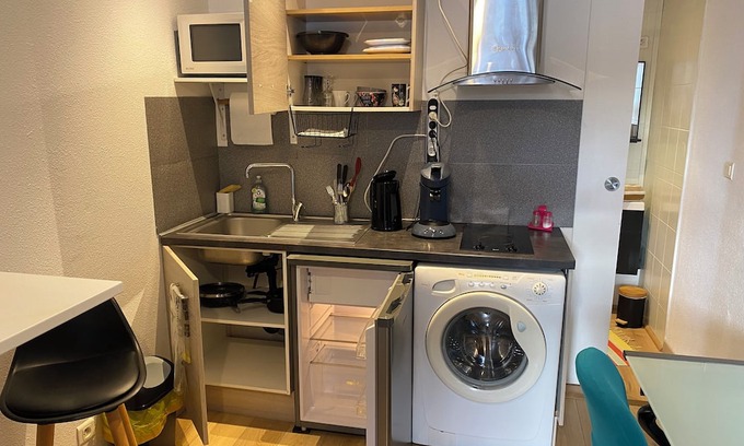 Malzeville Apartment | Nancy, Superb air-conditioned studio 3 minutes from Place Stanislas, WIFI, fitted kitchen