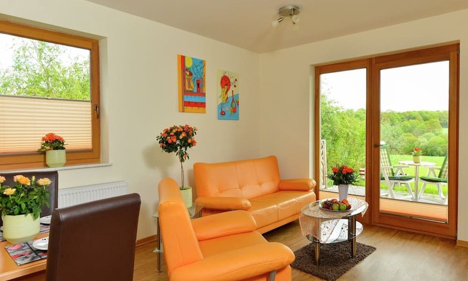 Morz Apartment | Apartment in Mצrz with Garden