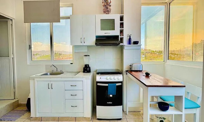 Santa Lucia del Camino Apartment | Loft apartment with excellent location and fast wifi!