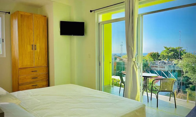 Bacocho Apartment | 303 Beautiful apartment. With Balcony And Ocean View