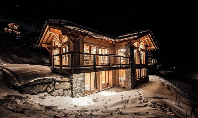 Nendaz Ski Chalet | Chalet Wildhorn, 2 steps from the Veysonnaz piste