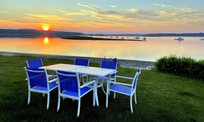 Scarborough Cottage | The Anchorage Cottage, Pine Point Maine, offers a wonderful vacation experience
