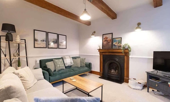 Matlock Cottage | Charming Wensley Cottage in the Heart of Peaks