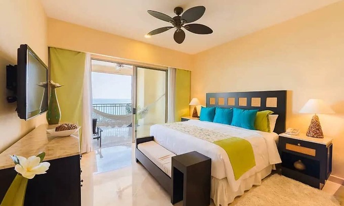 South Shore Hotel Area Apartment | Garza Blanca Puerto Vallarta: 5-Diamond 1 Bedroom Suite