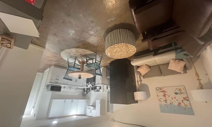 North Charleston House | The Modern Bexley 2br + Walk to Park Circle