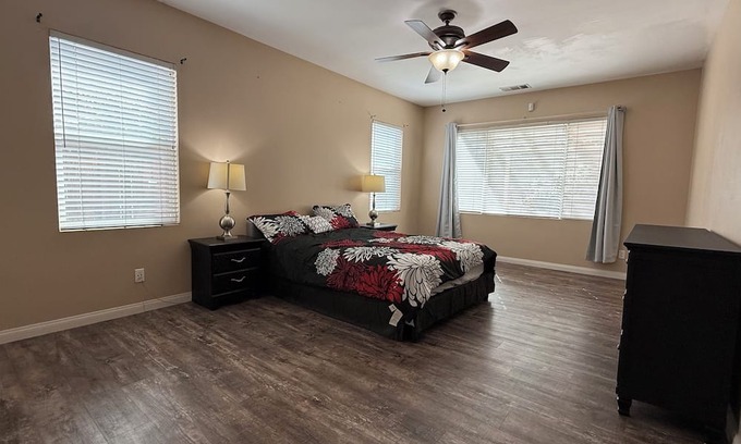 Moreno Valley House | 3-bedroom house in charming Moreno Valley with WiFi, AC. Fully furnished.
