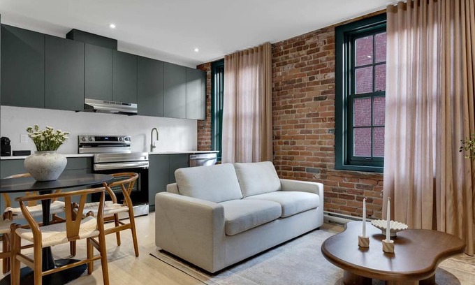 Cite Multimedia Apartment | Mercer-1 Bedroom+Sofa Bed-Free parking